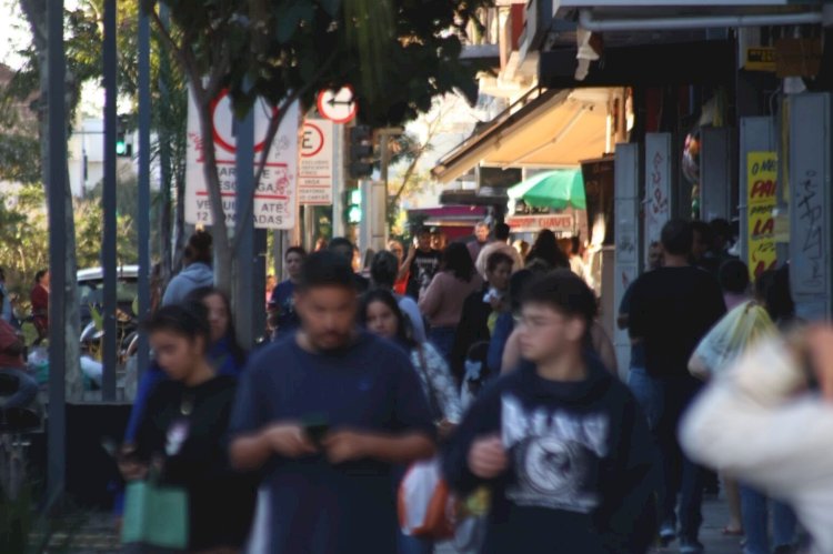 Com feriado no domingo, saiba o que funciona no Dia de Finados em Campo Grande