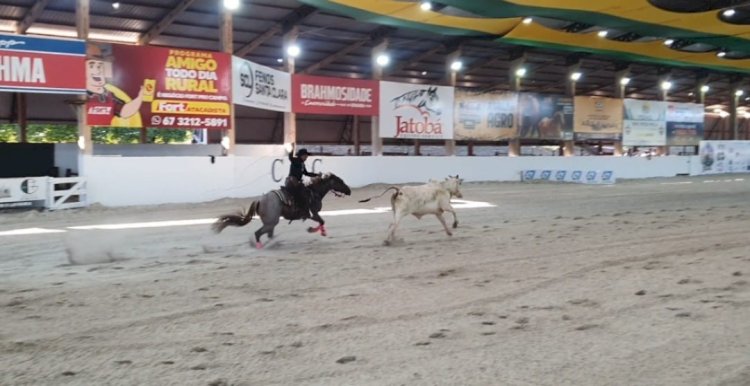 CLC realiza 8ª etapa do Laço Comprido e bailão com entrada gratuita